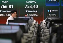 Tech lifts Asia stocks, Brent crude back above US$92
