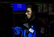 Trading Day: $100 oil looms