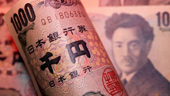 Yen remains under pressure after BOJ keeps rates unchanged
