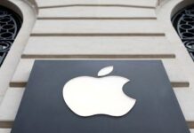 Apple changes fees for alternative app stores in EU
