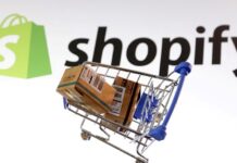 Canada’s Shopify forecasts quarterly revenue above estimates