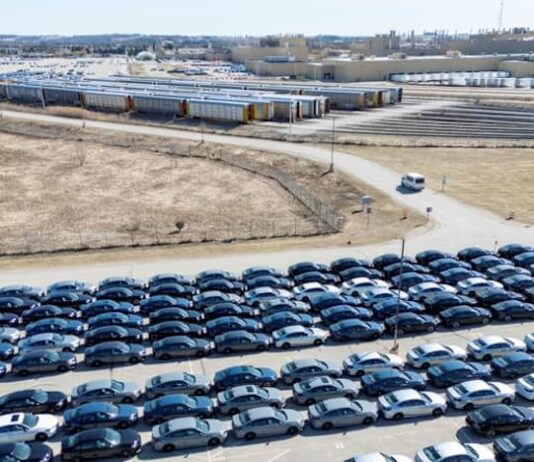 Honda says it may not build new plant in North America without trade deal extension
