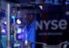 Oil prices climb again, as global stocks gain
