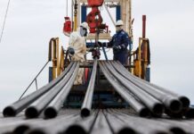 Oil set for weekly gains after US threatens indefinite blockade of Iran