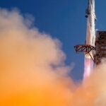Retail investors sold SpaceX shares for first time on Friday