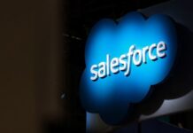 Salesforce raises annual revenue forecasts on AI product momentum