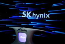 SK Hynix to pay 60% of employee bonuses in company stock under preliminary deal, says source