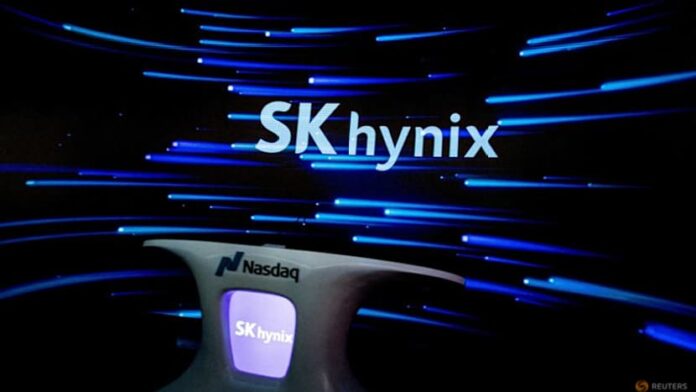 SK Hynix to pay 60% of employee bonuses in company stock under preliminary deal, says source