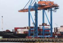 Vietnam July trade deficit widens, driven by higher fuel costs
