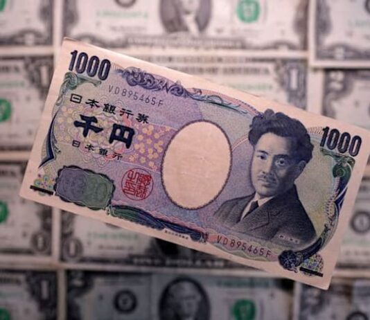 Why Japan is propping up the yen with US help