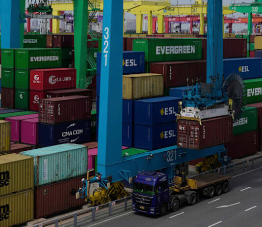 China says imports and exports surged in August