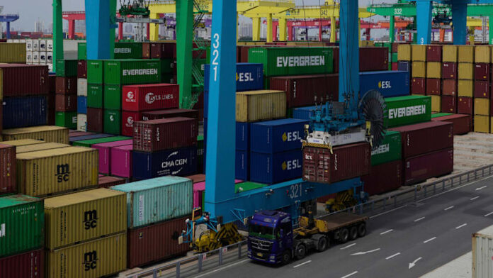 China says imports and exports surged in August