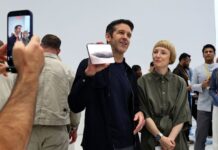 Commentary: A US$2,000 iPhone gives Apple’s new CEO his Steve Jobs moment