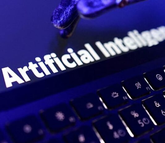 Financing of historic AI buildout raises systemic risks in US, researcher says