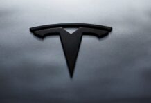 France starts tests on Tesla’s self-driving tech