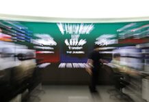 Korean retail investors lost $250 million from scams during stock swing