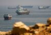 Oil prices fall 1% on hopes of limited supply disruptions
