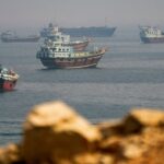 Oil prices fall 1% on hopes of limited supply disruptions