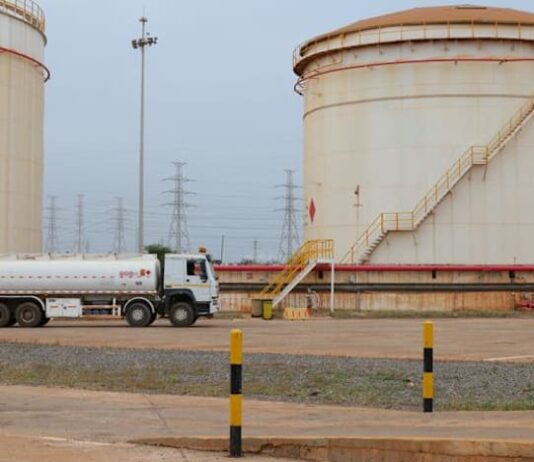 Oil prices fall as markets look to Iran truce, but remain wary of attacks on oil facilities
