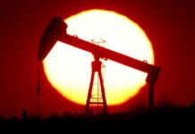 Oil rises as risks of prolonged Mideast conflict heighten supply worries