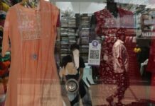 PhonePe plans 20,000 new hires to expand merchant network in rural India
