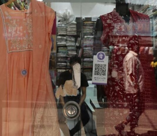 PhonePe plans 20,000 new hires to expand merchant network in rural India