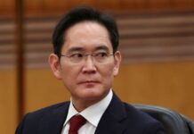 Samsung Electronics Chairman Lee to buy 1.9 trillion won worth of shares from his mother