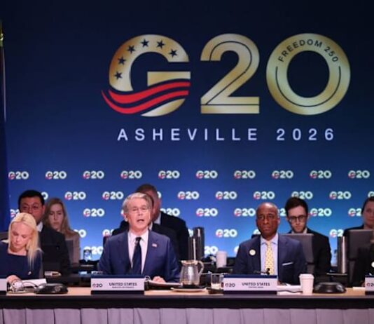 US pushes G20 to cut trade imbalances, focus on China