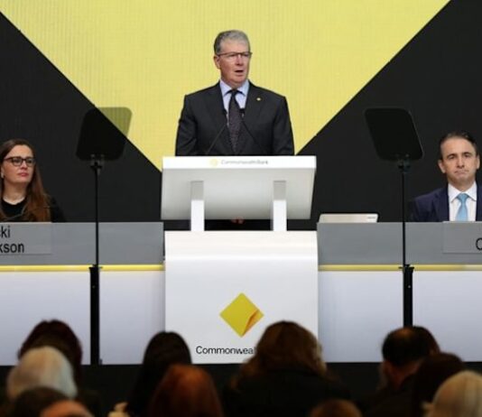 CBA chief Matt Comyn says Australia must retain economic value of AI