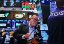 CNA Explains: Why are AI stocks tumbling when demand is still booming?