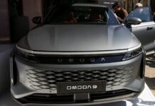 Europe car sales rise 10% in September as EV surge offsets combustion slump