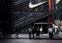 Nike plans more job cuts to boost sputtering turnaround, forecasts steep revenue drop
