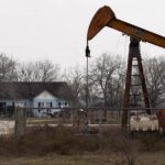 Oil prices fall as investors weigh supply outlook, Middle East tensions