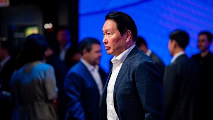 SK Group Chairman Chey to sell 2
