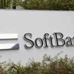 Softbank seeks $100 billion from Gulf investors, FT reports