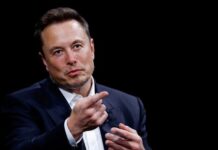 US telecom operators wobble after report SpaceX in talks for cell sites
