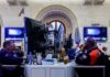 World shares, euro slide as high oil prices, fiscal worries linger
